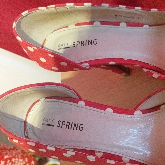Red and white polka dot peep heels - Picture 6 of 8